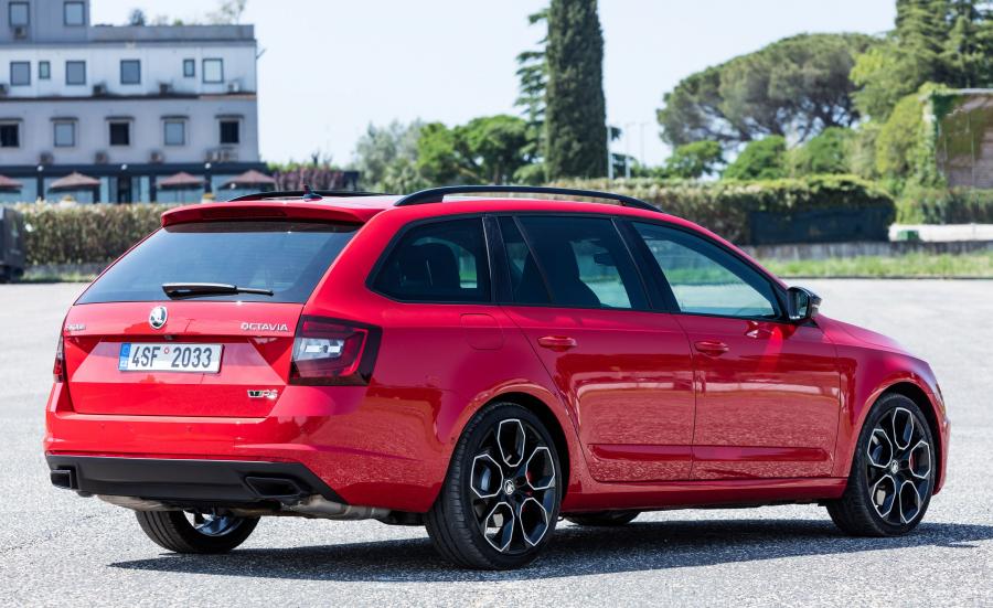 Skoda Octavia RS 245 Combi 2017 года  (WW) (фото 9 из 38)
